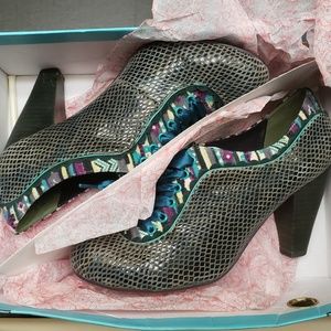 Poetic Licence Backlash